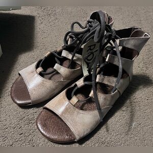 Gladiator Sandals 💜